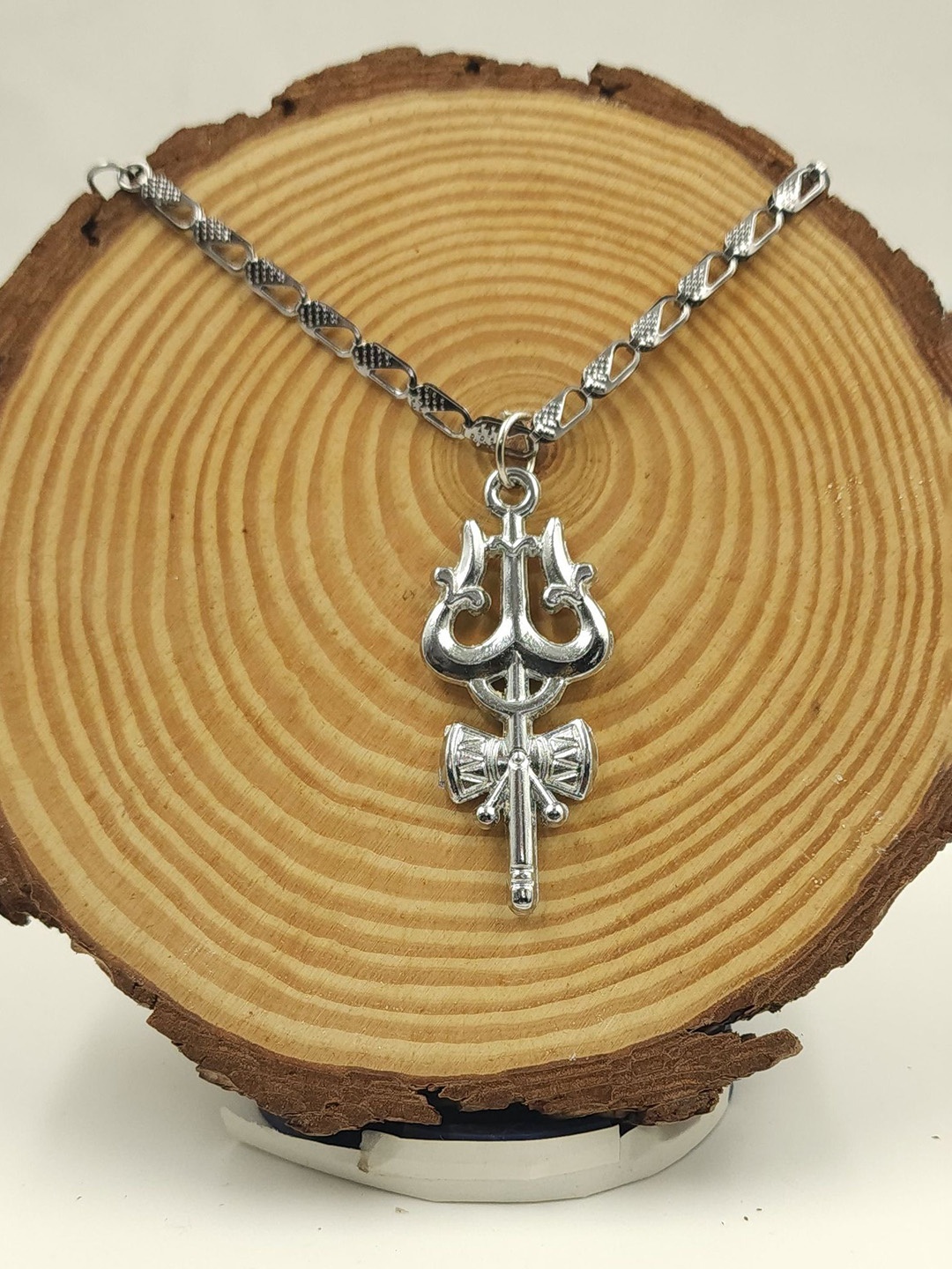

AKLINA Unisex Silver-Plated Contemporary Shaped Pendants With Chains