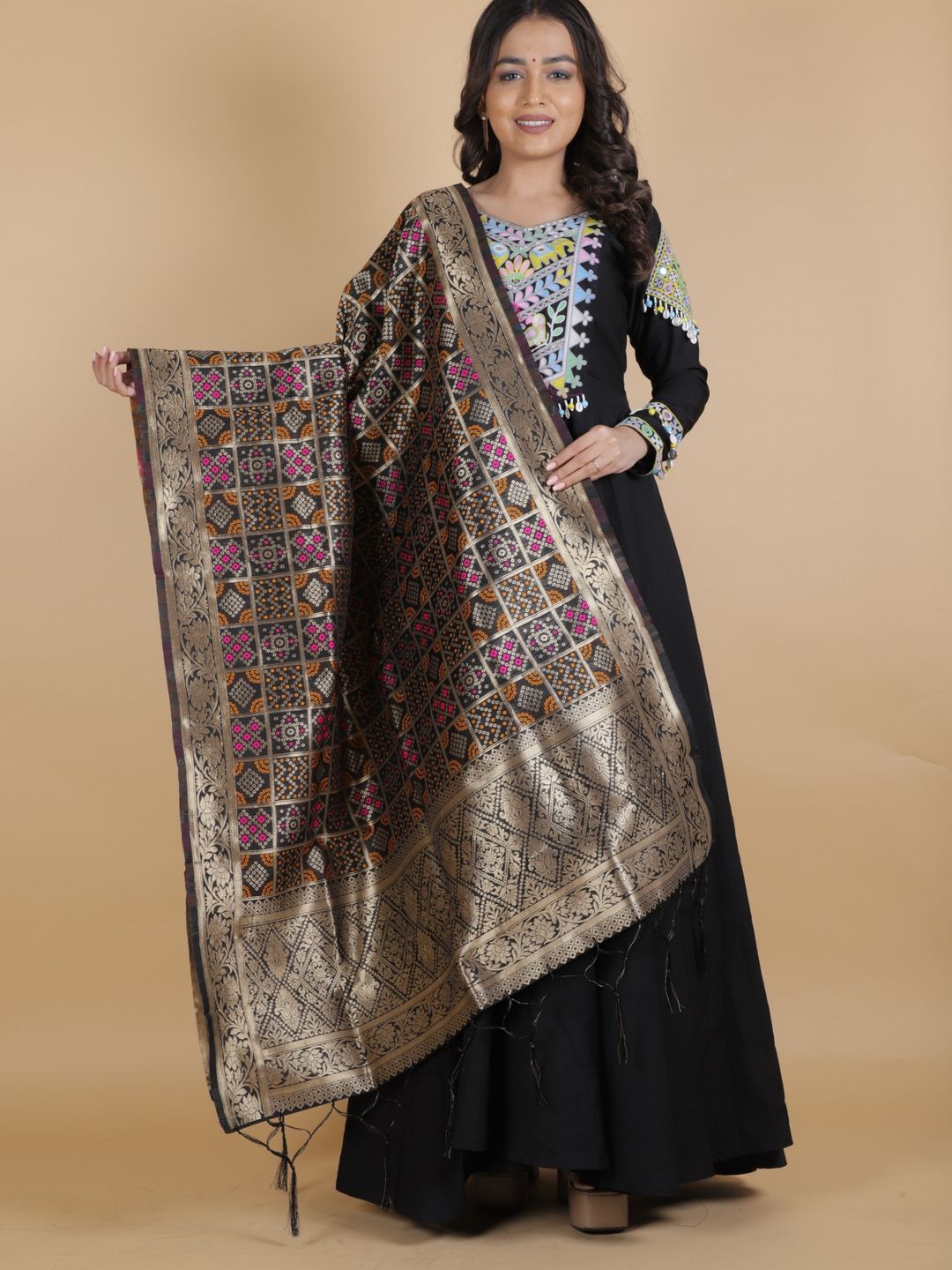 

Suha Bandhani Woven Design Dupatta With Zari, Black