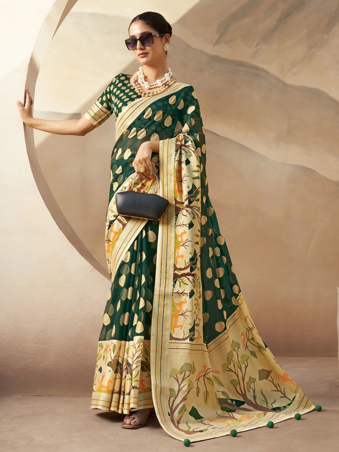 

Anouk Ethnic Motifs Poly Georgette Saree, Green