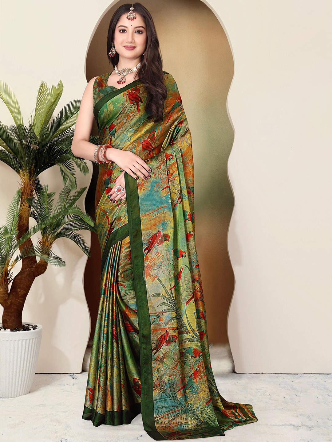 

SUPERLAXMI Floral Pure Chiffon Saree, Green