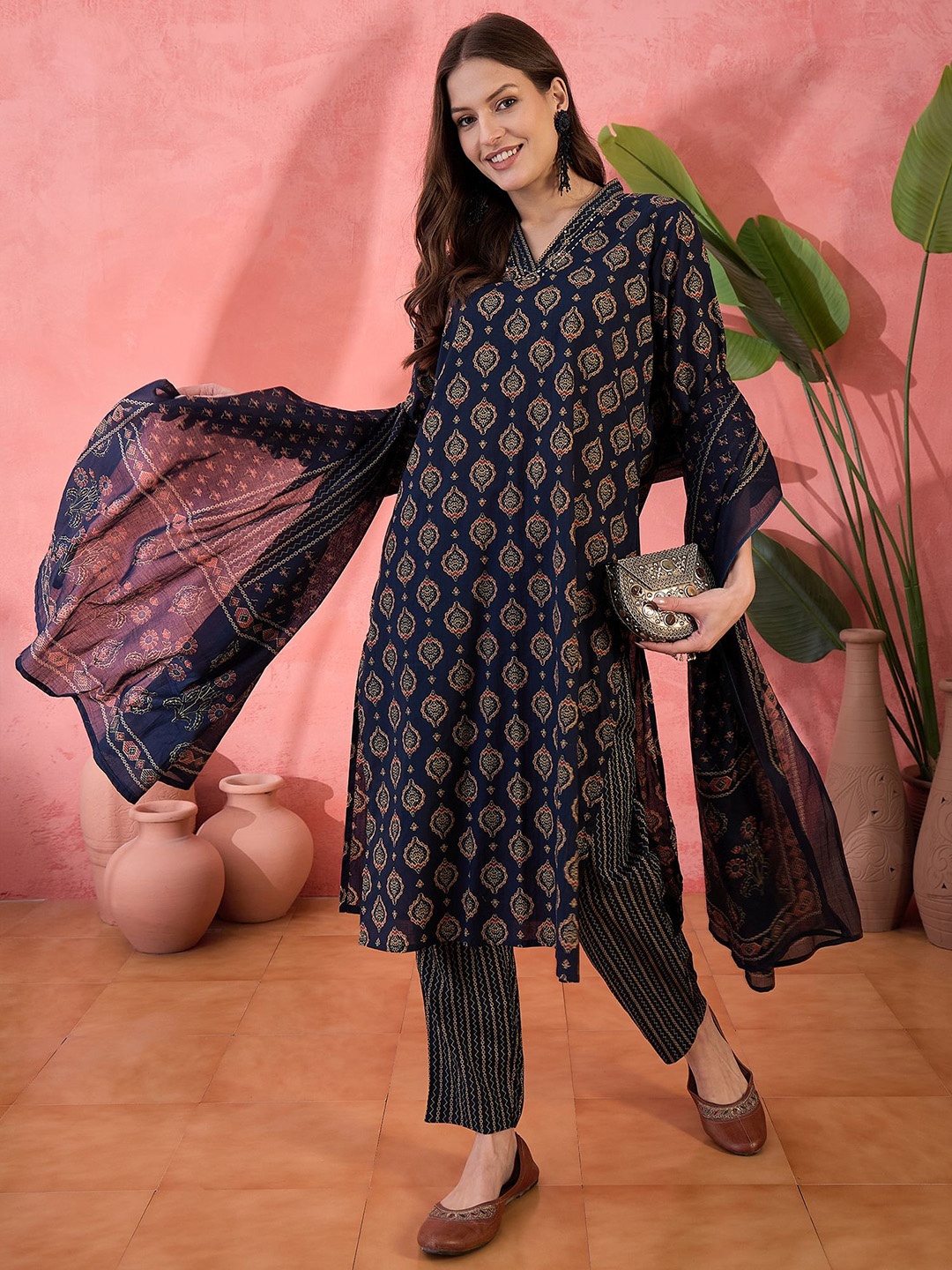 

Sangria Ethnic Motifs Printed V Neck Pure Cotton Straight Kurta With Trouser & Dupatta, Navy blue