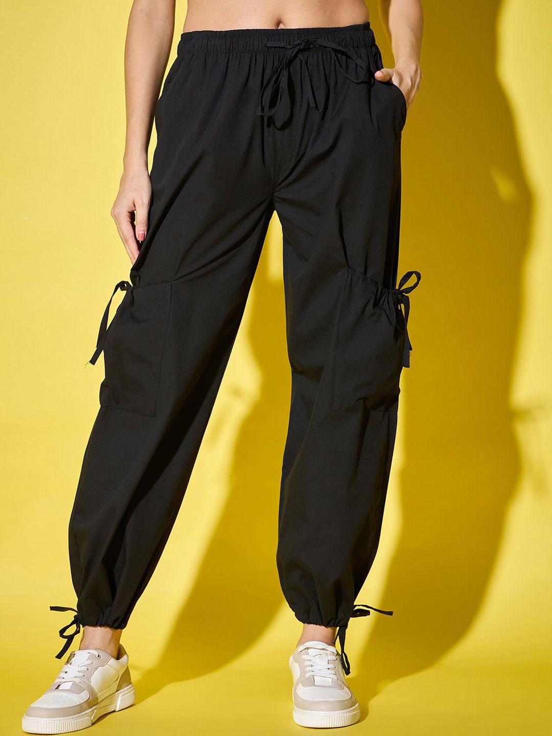 

DIMPY GARMENTS Women Relaxed High-Rise Cargos Trousers, Black