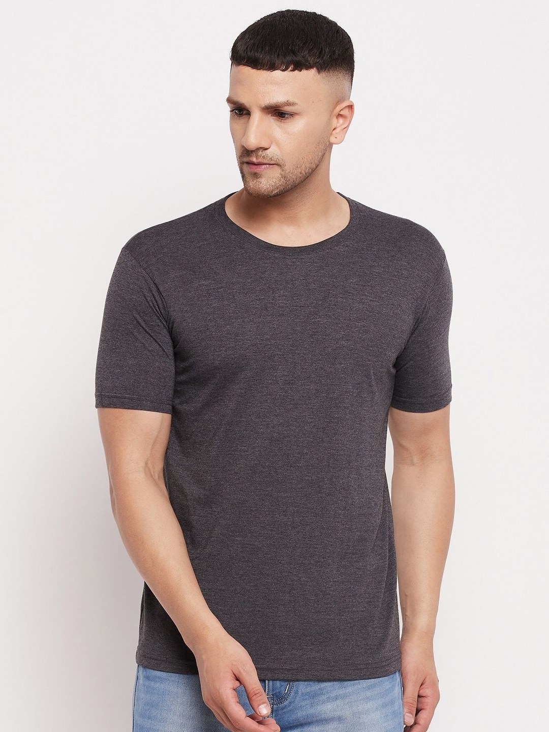 

LYCOS Men Solid Round Neck Cotton T-shirt, Grey