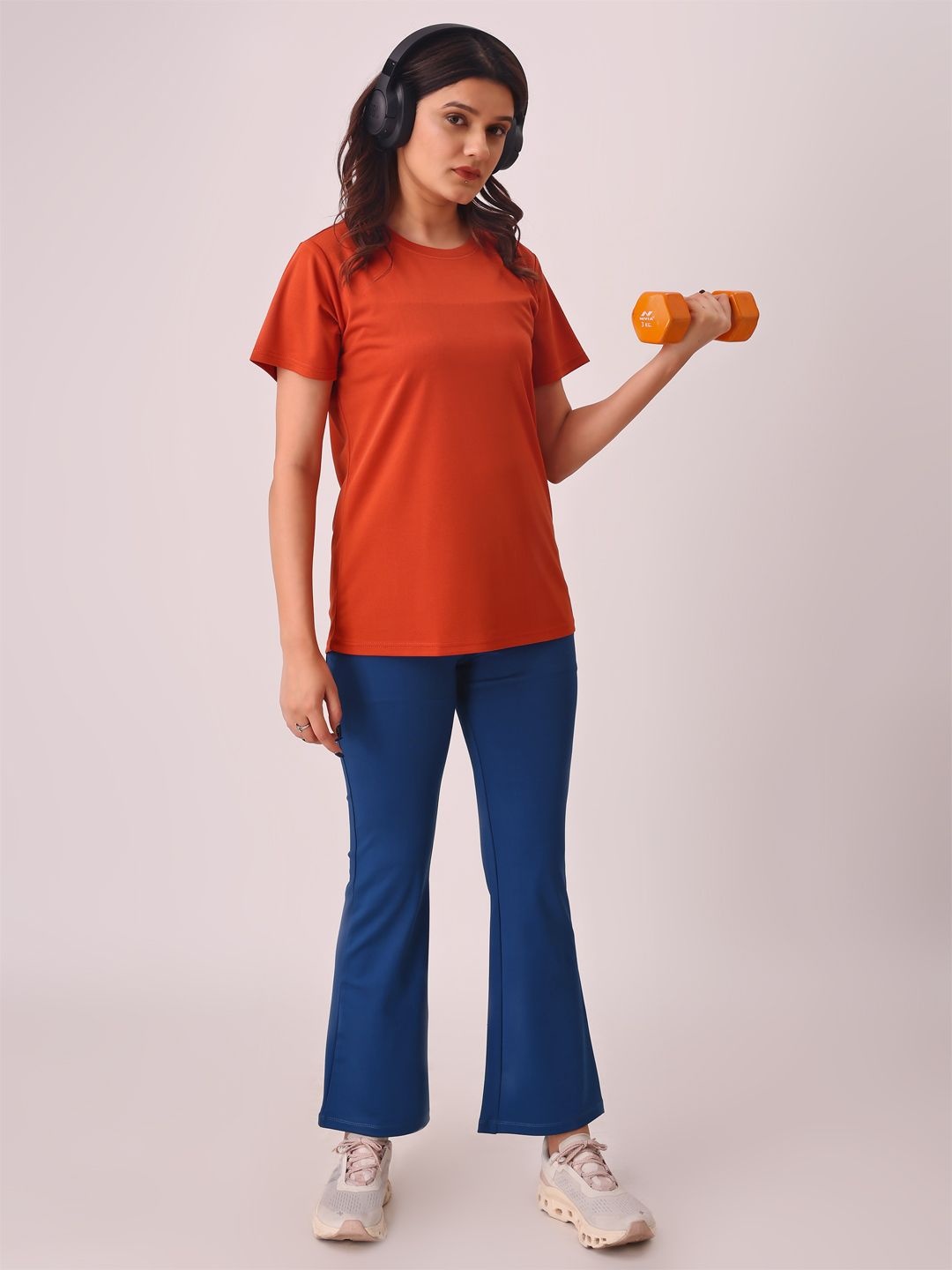 

UMILDO Round Neck T-Shirt With Trousers, Rust