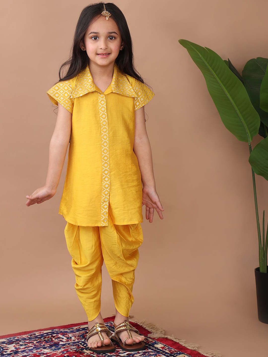 

Here&Now X Kinder Kids Girls Woven Design Pure Cotton Straight Kurti With Dhoti Pants, Yellow