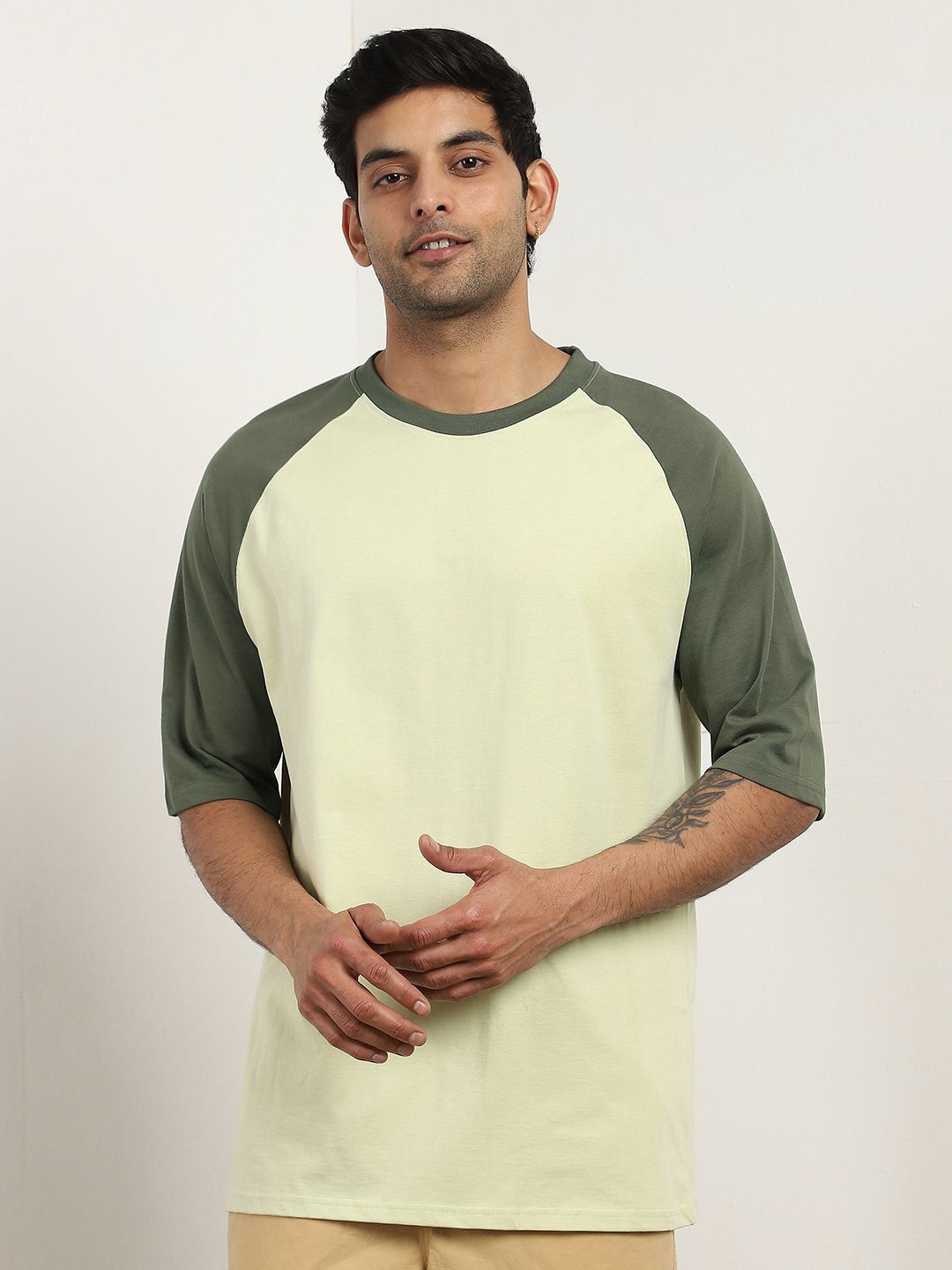

NOBERO Men Colourblocked Round Neck Cotton Oversized T-shirt, Beige