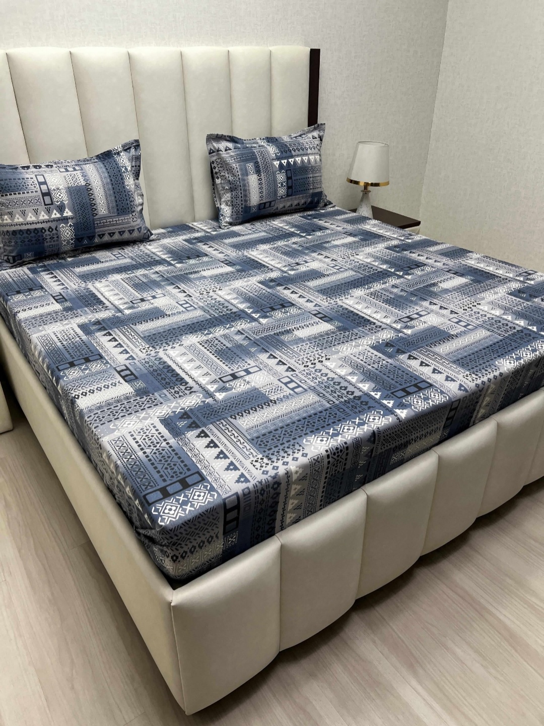 

Pure Decor Velar Fur Sib Blue Printed Pure Cotton 400 TC King Bedsheet Set-2.74 m x 2.74 m