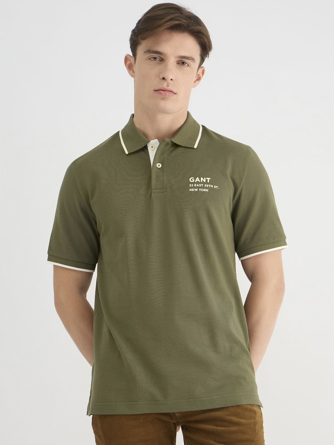 

GANT Men Typography Printed Polo Collar Cotton T-shirt, Olive