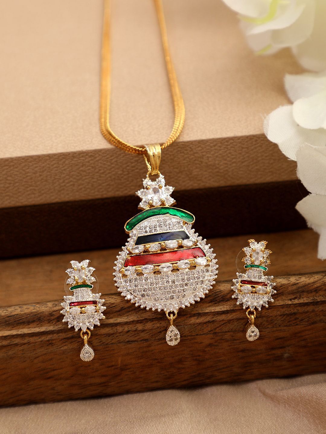 

Anouk Red Bhana Gold-Plated American Diamond Studded Jewellery Set