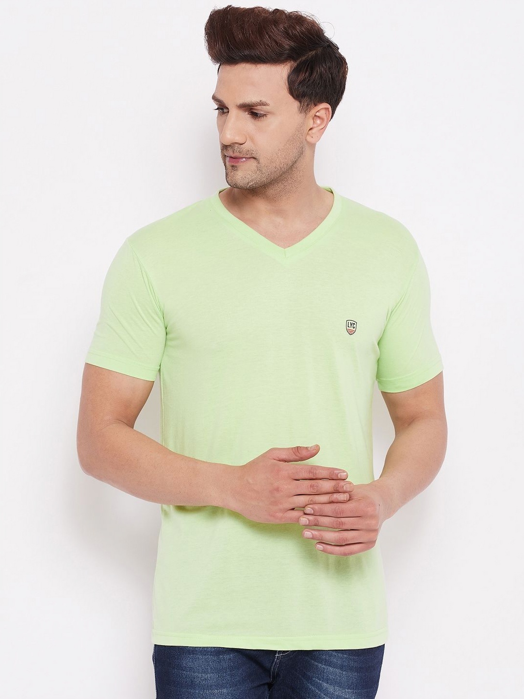 

LYCOS Men Solid V-Neck Cotton T-shirt, Green