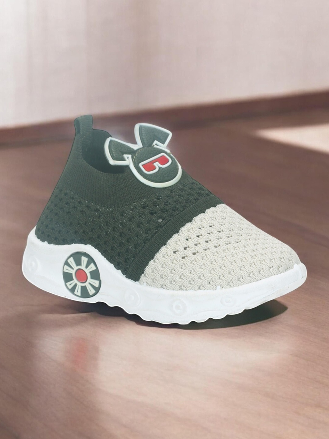 

Lil Lollipop Kids Musical Chu Chu Lightweight Slip-On Sneakers, Green