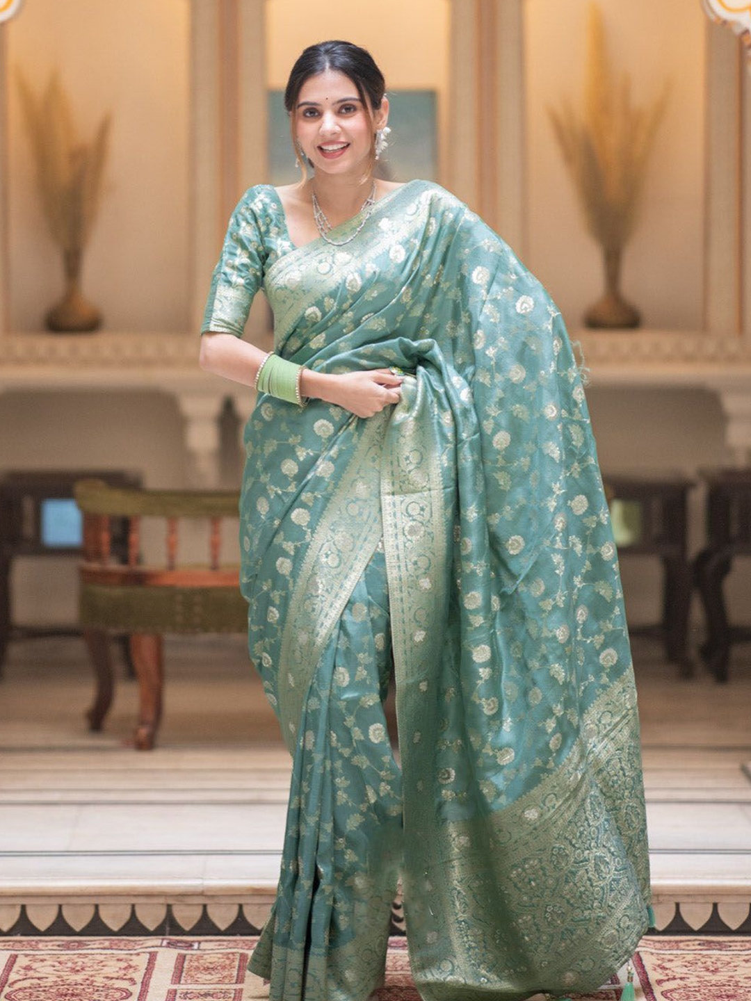 

Aika Woven Design Zari Pure Silk Banarasi Saree, Turquoise blue