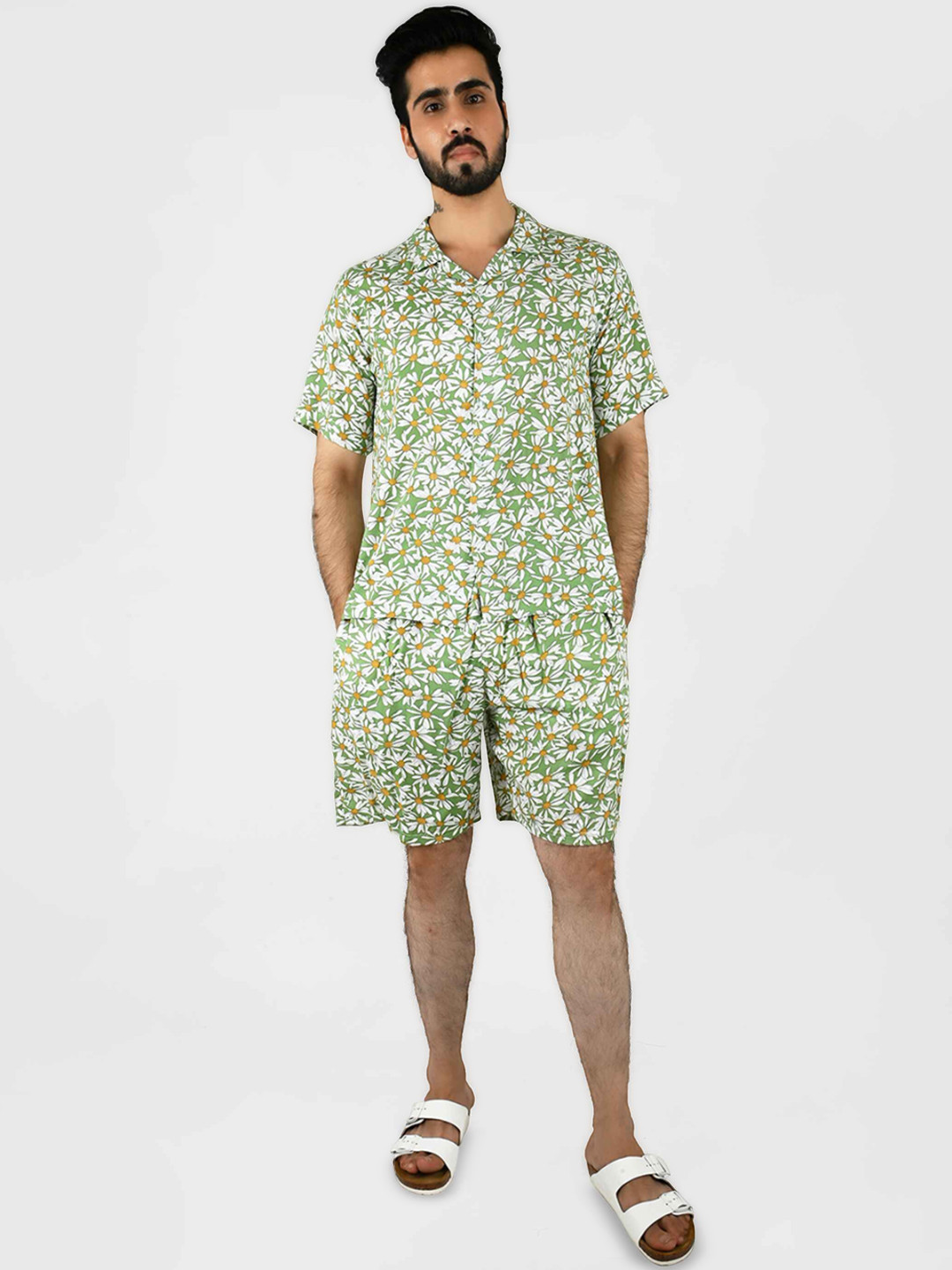

Blissence Floral Printed Pure Cotton Shirt With Shorts, Green