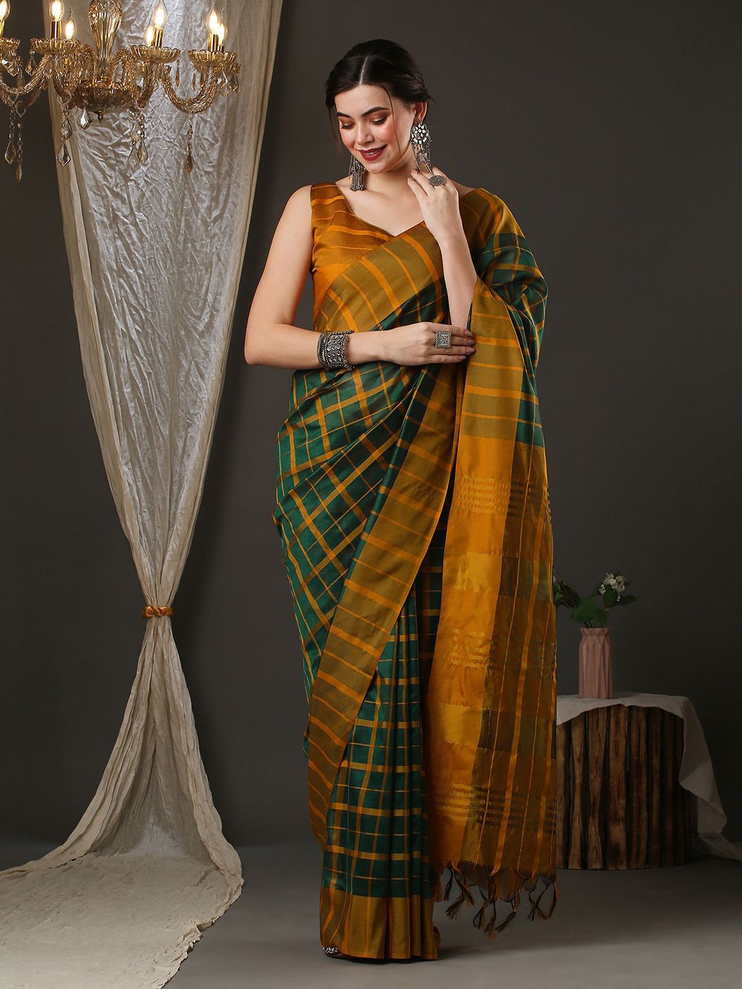 

Mitera Checked Silk Cotton Saree, Green