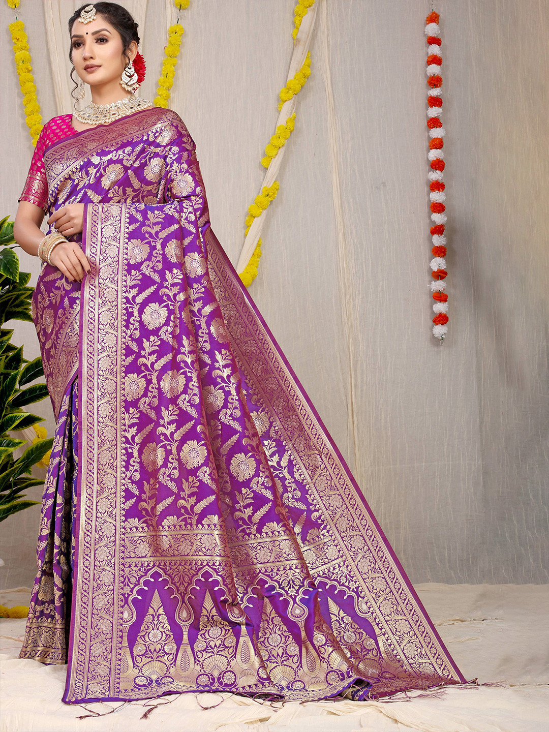 

Kandora Ethnic Motifs Zari Pure Silk Paithani Saree, Violet