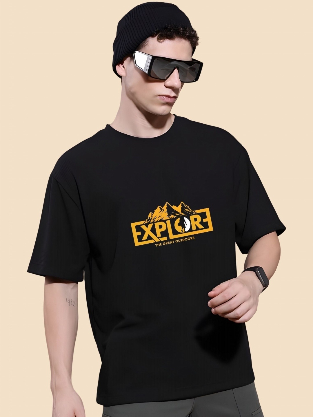 

SZN Men Typography Printed Round Neck Cotton Oversized T-shirt, Black