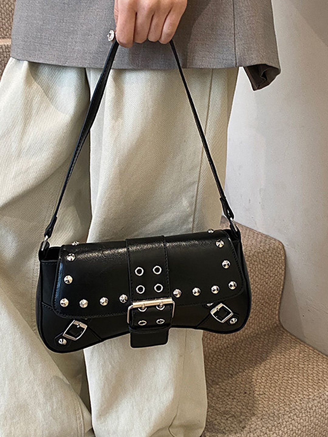 

LULU & SKY PU Structured Handheld Bag with Applique, Black