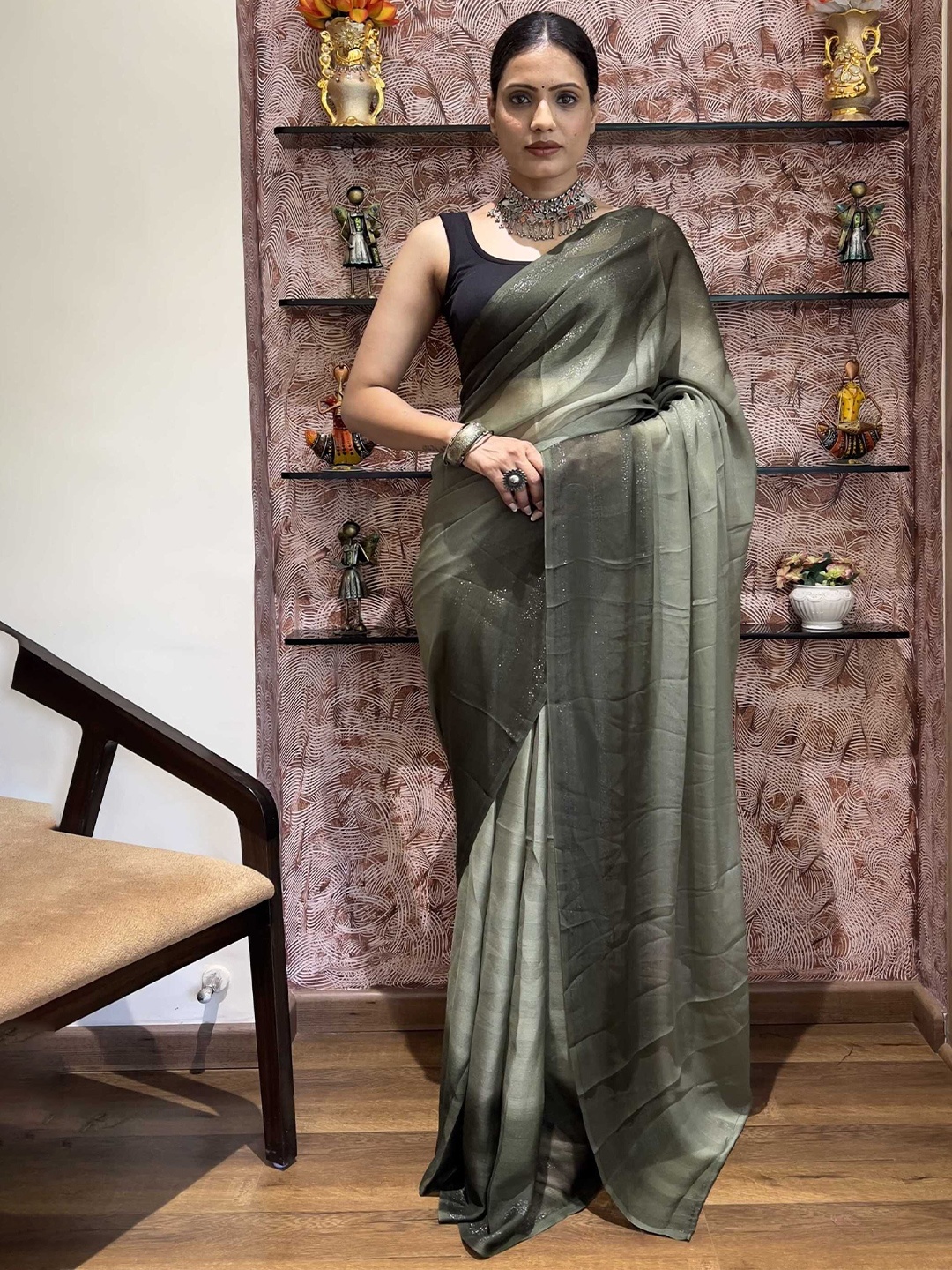 

DIVASTRI Ombre Poly Georgette Ready to Wear Saree, Green