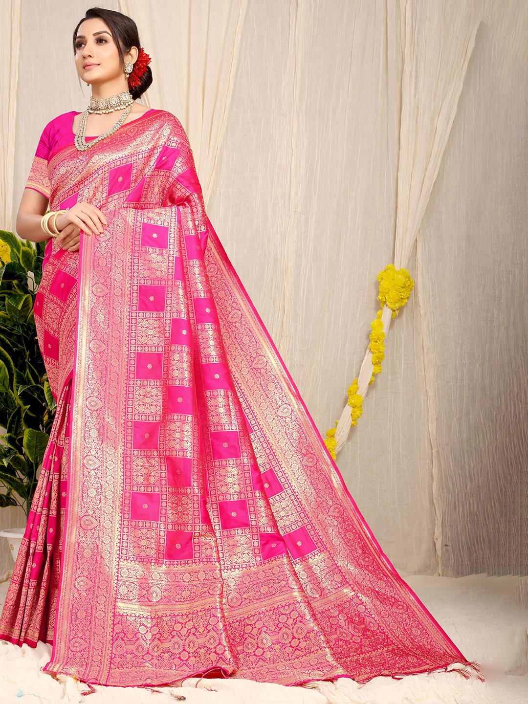 

Kandora Woven Design Zari Pure Silk Paithani Saree, Pink