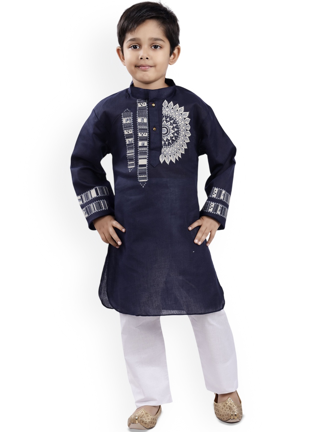

BAESD Boys Geometric Yoke Design Mandarin Collar Kurta With Pyjamas, Navy blue