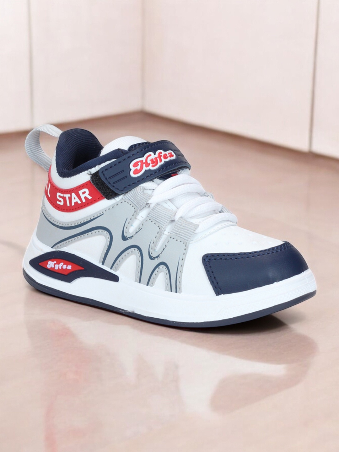 

Lil Lollipop Unisex Kids Colourblocked Sneakers, Navy blue