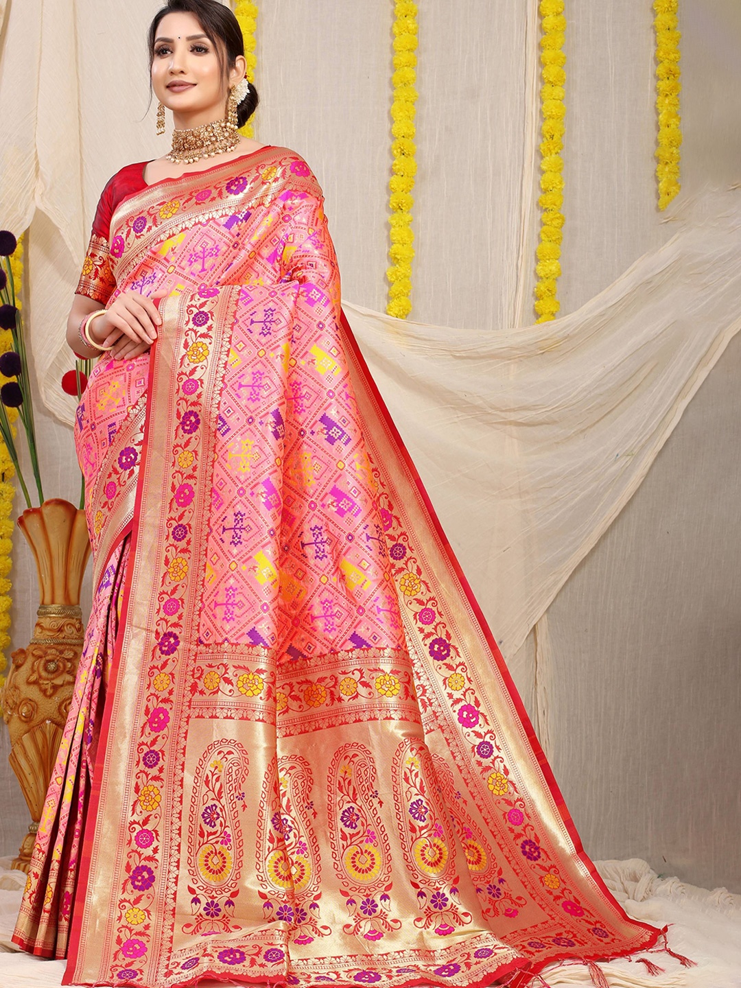 

Kandora Ethnic Motifs Zari Pure Silk Banarasi Saree, Peach