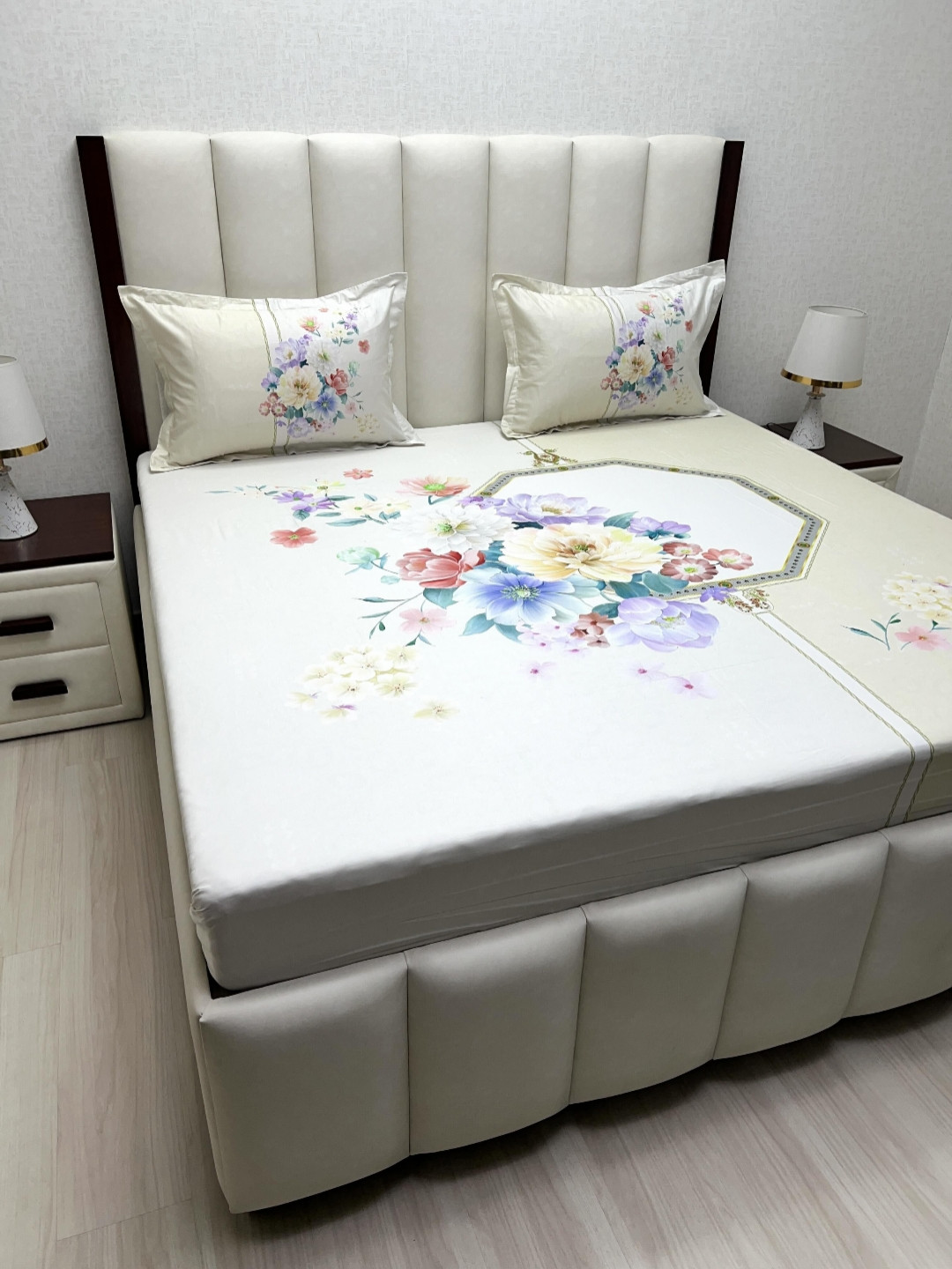 

Pure Decor Majestic Yellow Floral Printed 240 TC Cotton King Bedsheet Set 2.74 m x 2.74 m, White
