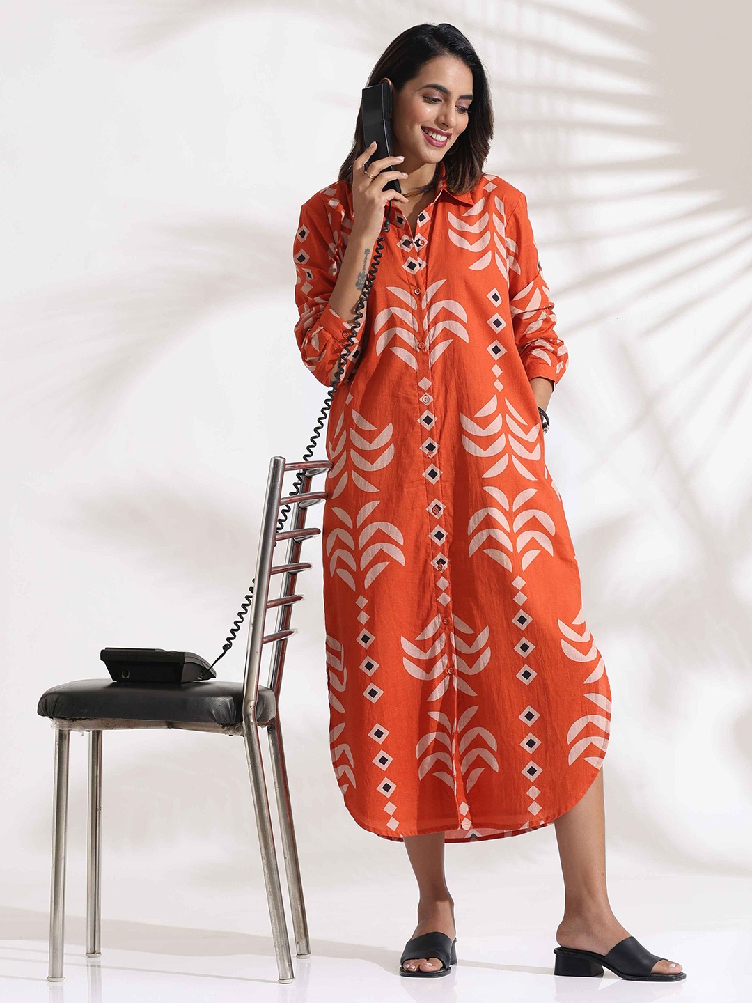 

trueBrowns Women Orange Cotton Printed Shirt Dress