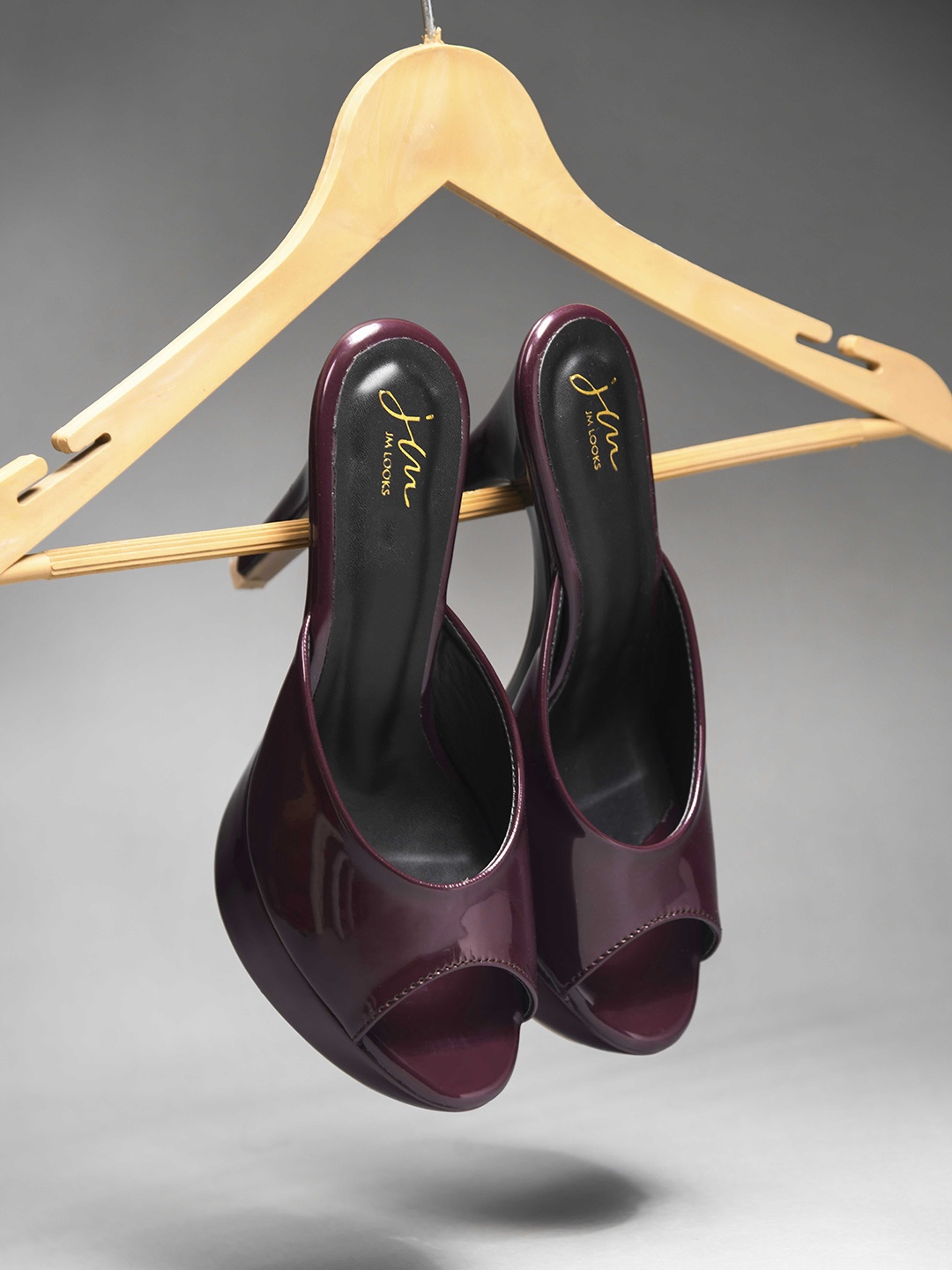 

JM Looks Women fashion Comfortable Sole heel Sandals, Maroon
