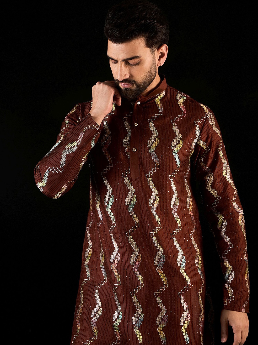 

Anouk Brown Geometric Gotta Patti Embroidered Mandarina Collar straight Kurta