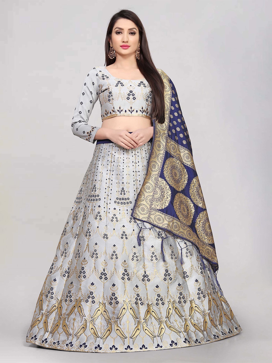 

DIVASTRI Floral Woven Design Jacquard Semi-Stitched Lehenga & Unstitched Blouse & Dupatta, Navy blue