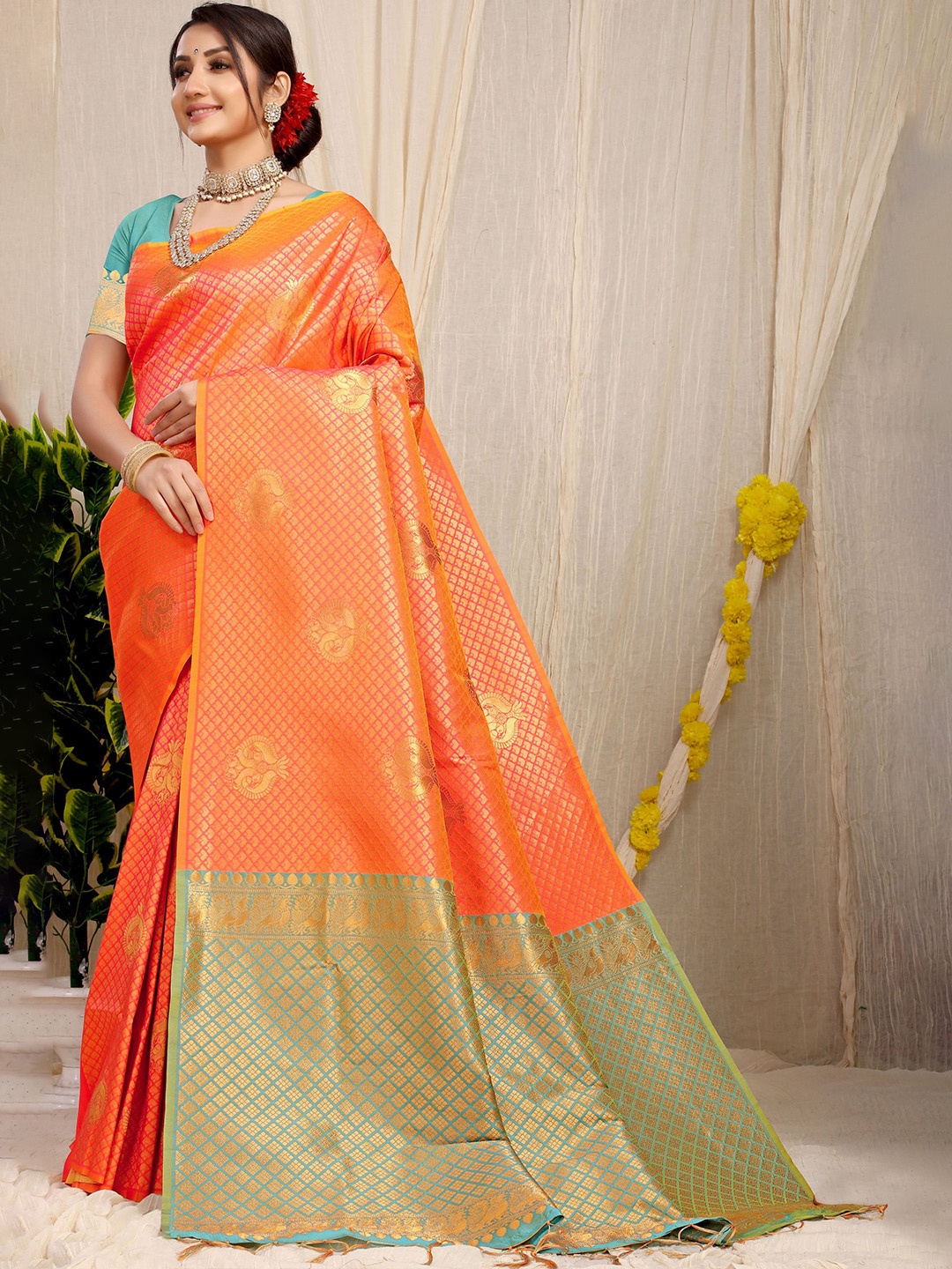 

Kandora Woven Design Zari Pure Silk Banarasi Saree, Orange