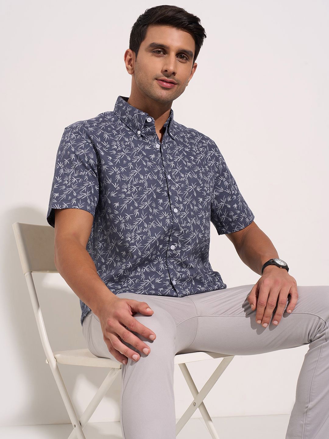 

Peregrine by Pantaloons Men Floral Opaque Casual Shirt, Blue