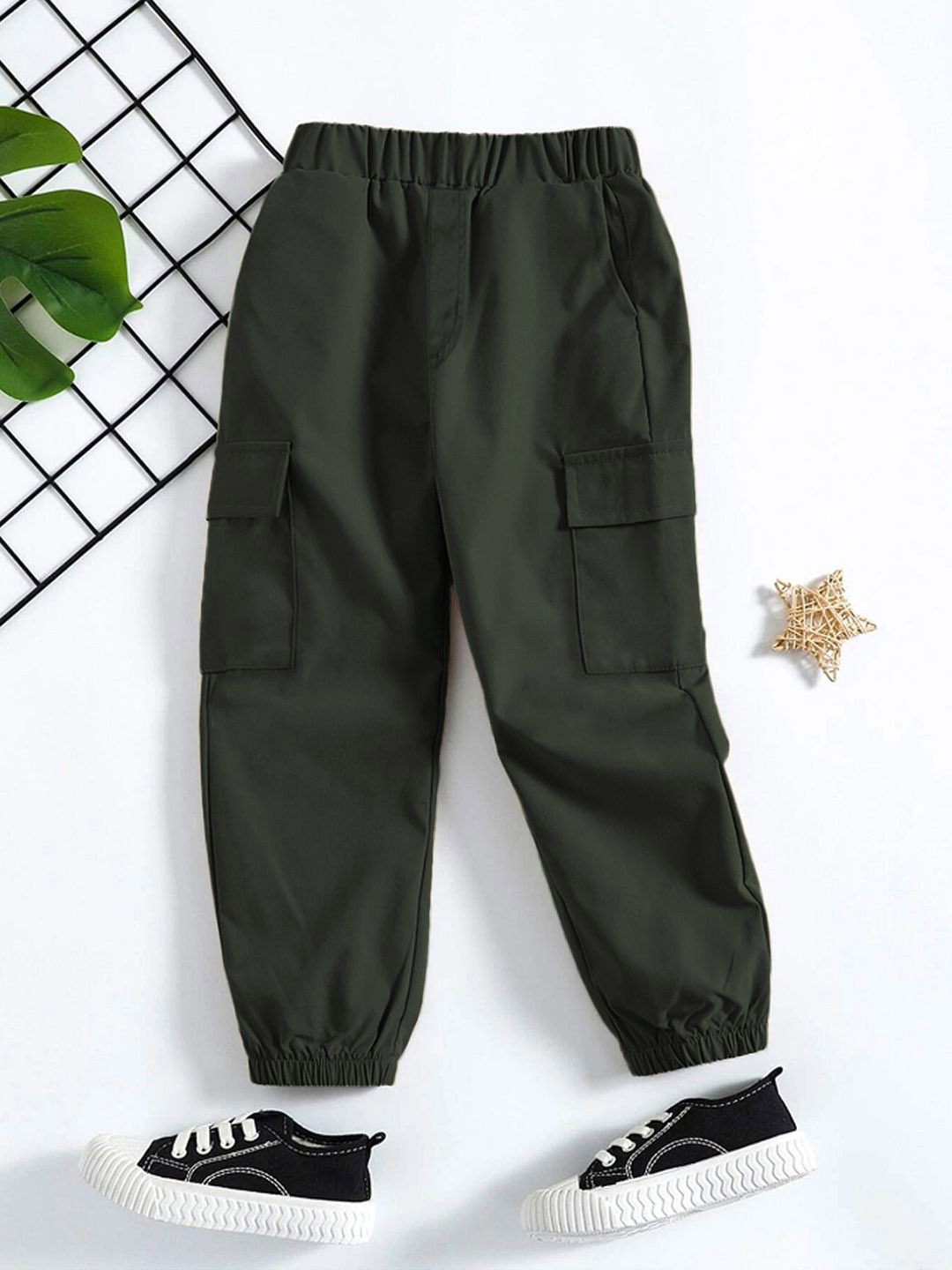 

YK X Trampoline Boys Cotton Relaxed Pleated Cargos Trousers With 4 Pockets, Green