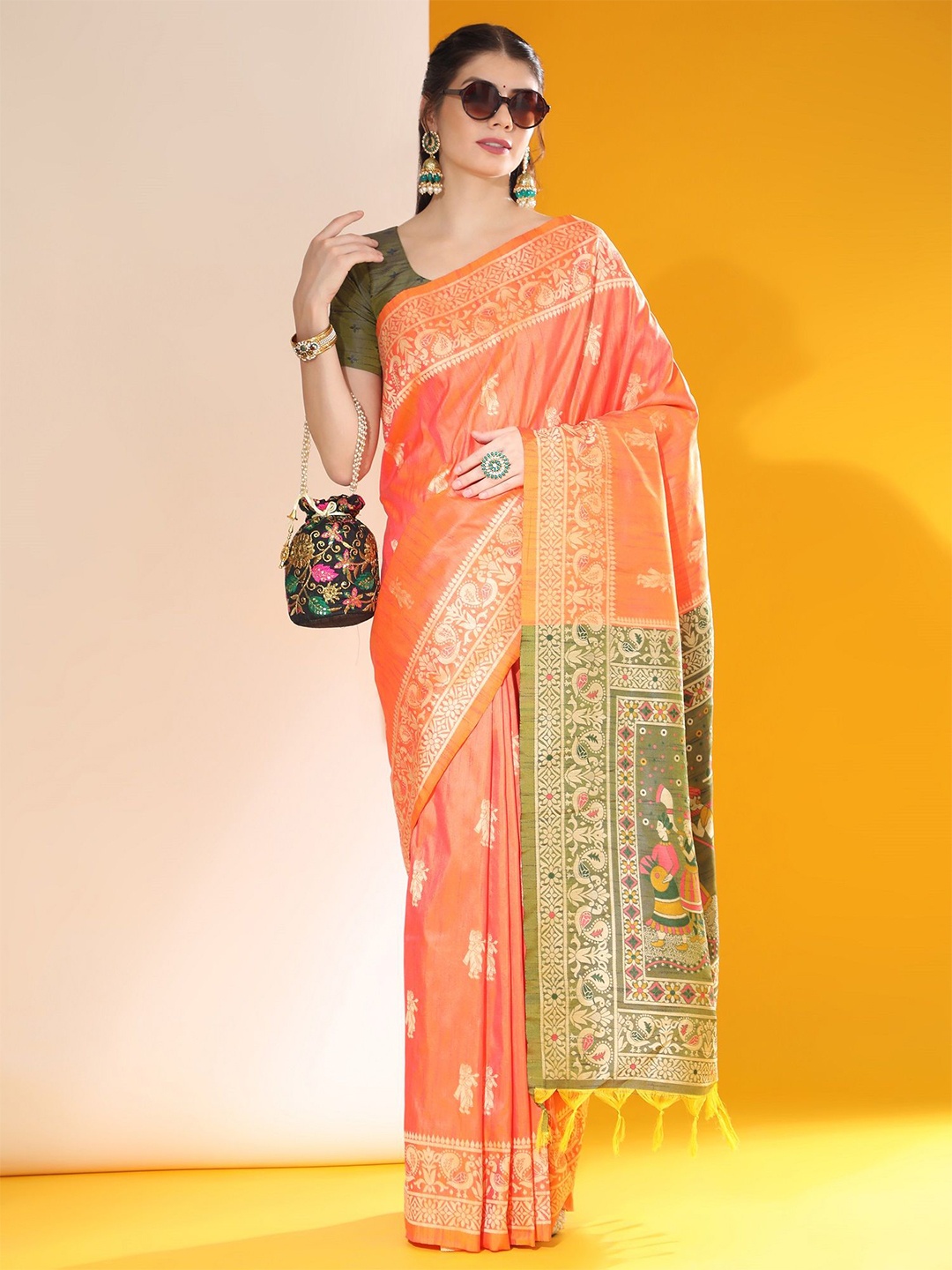 

DIVASTRI Woven Design Zari Silk Blend Saree, Peach