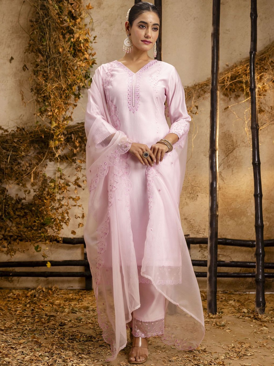 

VredeVogel Floral Embroidered V-Neck Thread Work Straight Kurta With Trouser And Dupatta, Pink