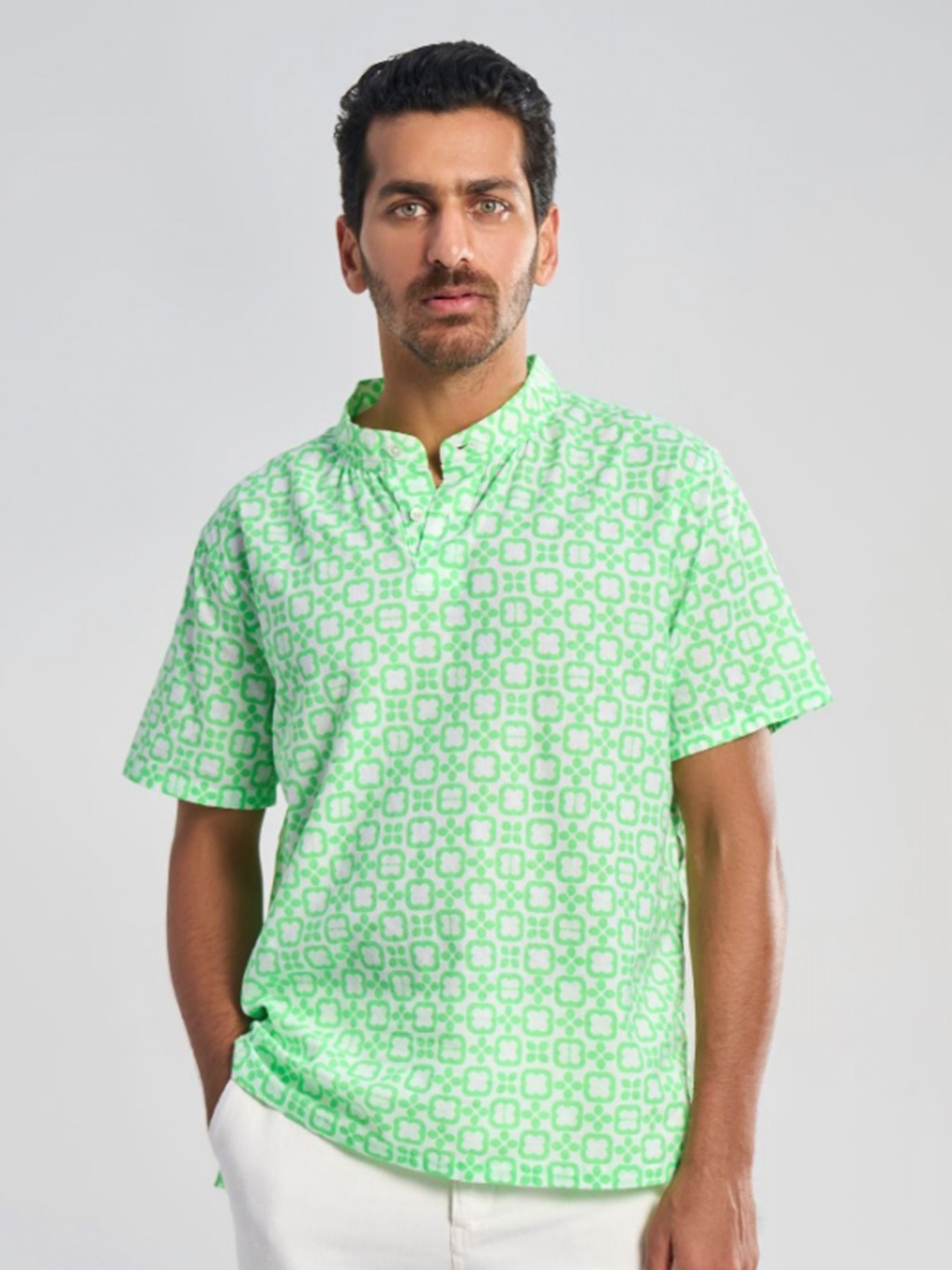 

Terra Luna Men Floral Printed Polo Collar Pockets T-shirt, Multi