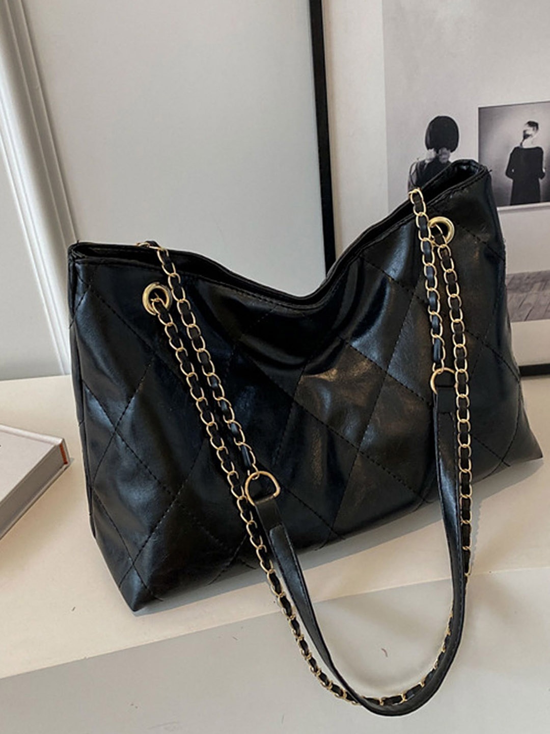 

LULU & SKY Textured PU Bucket Handheld Bag with Quilted, Black