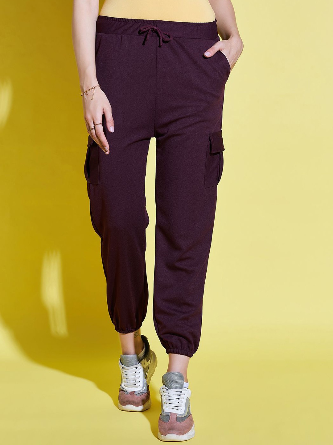 

DIMPY GARMENTS Women Relaxed High-Rise Joggers Trousers, Burgundy