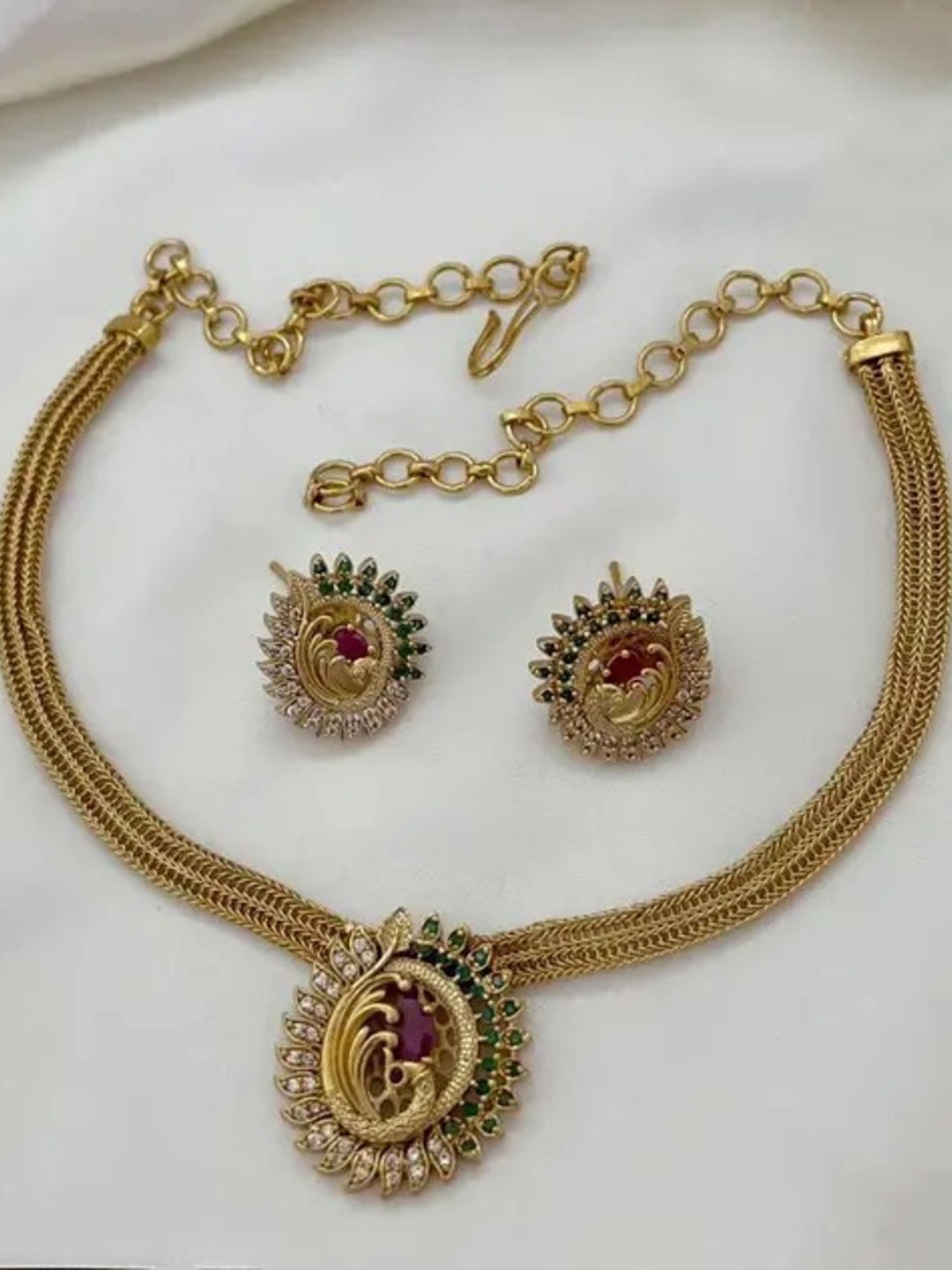 

Rujve Jewellery Gold-Plated Stone-Studded Jewellery Set