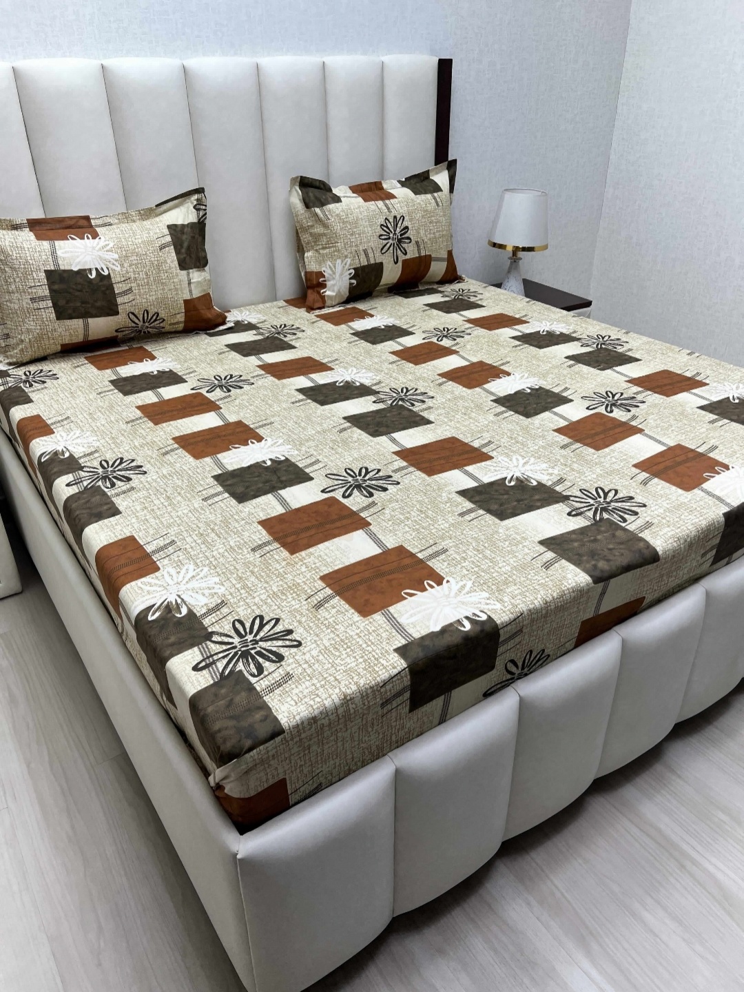 

Pure Decor Passion Brown Printed 300 TC Cotton Queen Bedsheet Set-2.28 m x 2.54 m