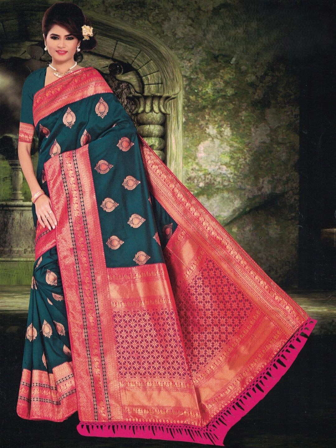 

SHOPPKEE Ethnic Motifs Silk Blend Designer Banarasi Saree, Green