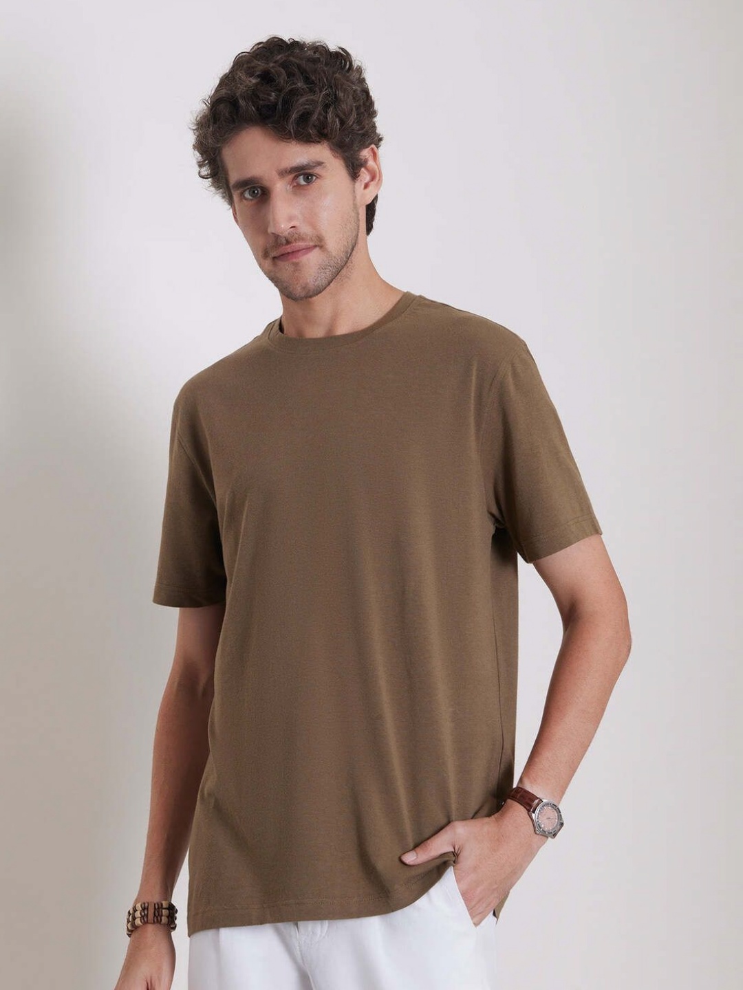 

Bombay Shirt Company Men Extended Sleeves Raw Edge T-shirt, Brown