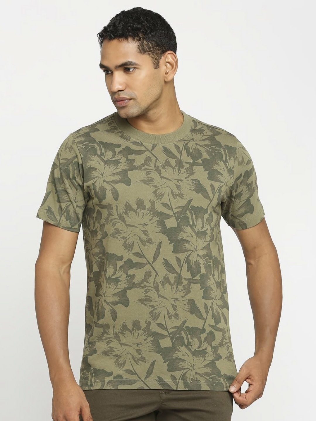 

Basics Men Floral Printed Round Neck Cotton T-shirt, Olive