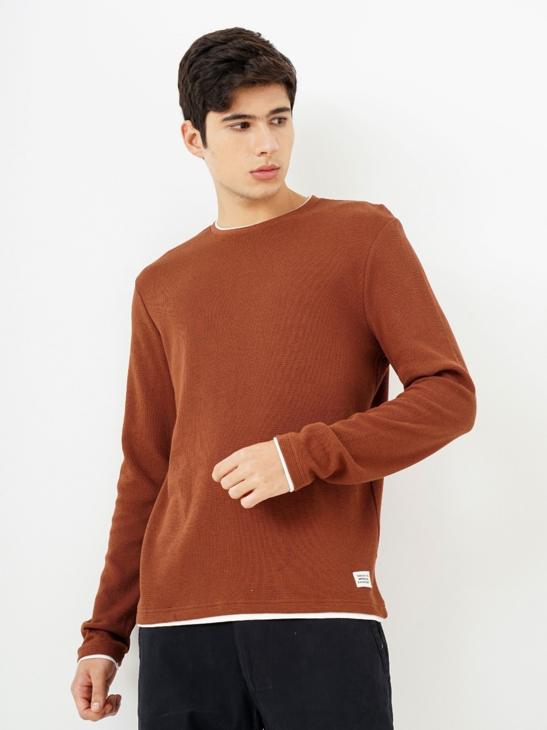 

Genoa Men Solid Round Neck Cotton T-shirt, Brown