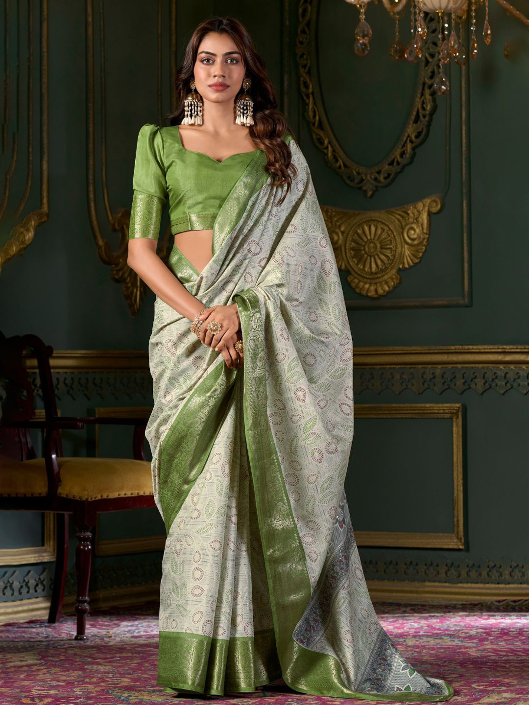 

DEVATITHI Green Soft Silk Saree