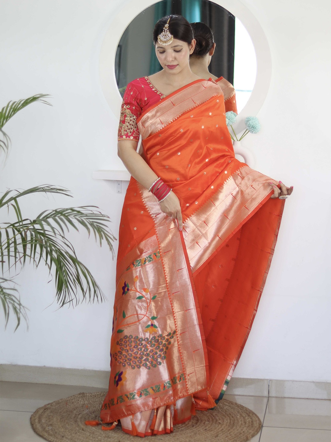 

DIVASTRI Woven Design Zari Silk Blend Paithani Saree, Orange