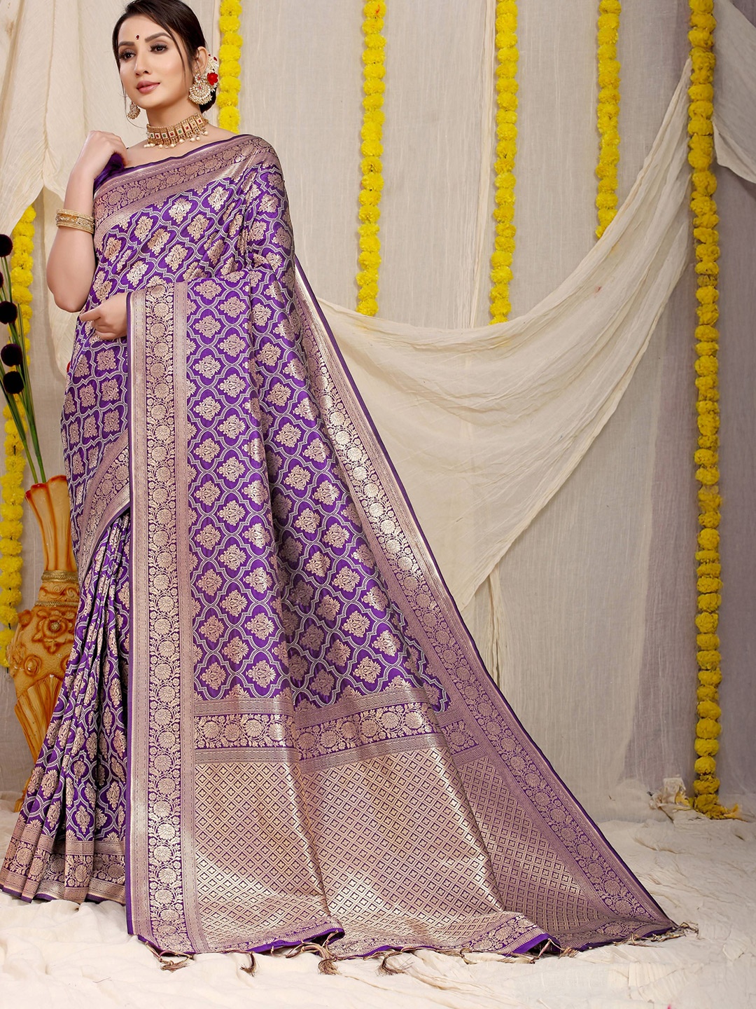 

Kandora Woven Design Pure Silk Heavy Work Banarasi Saree, Purple