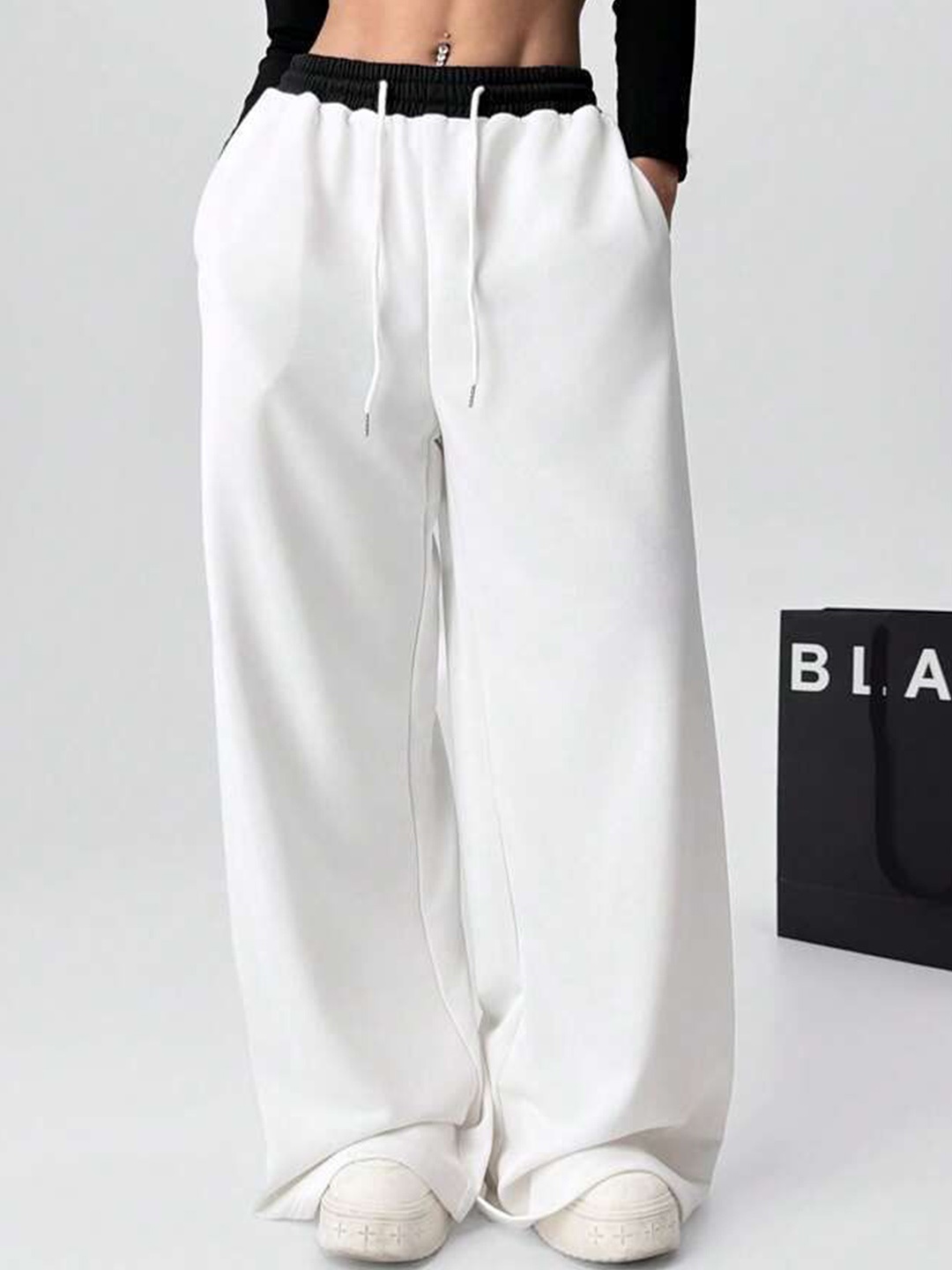 

TABADTOD Women Relaxed Loose Fit Easy Wash Joggers Trousers, White
