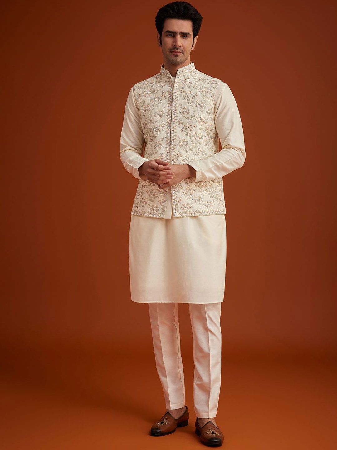 

KALKI Fashion Mandarin Collar Cotton Silk Straight Kurta With Trousers & Nehru Jacket, Off white